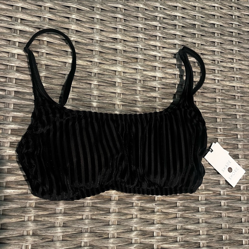 🆕Shade & Shore Swim Top Size M